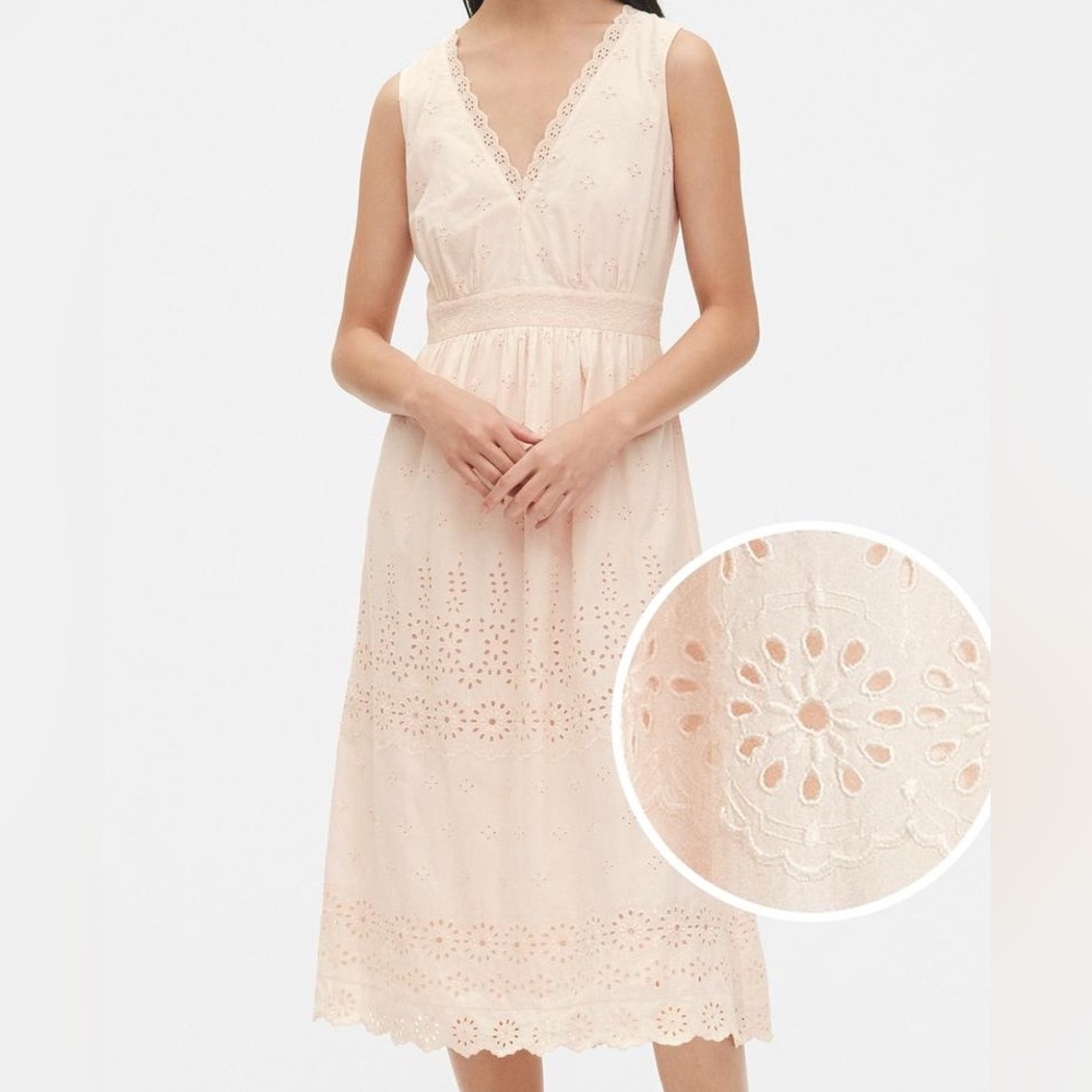 GAP V-Neck Eyelet Embroidered Midi Dress Sz 6 Peach